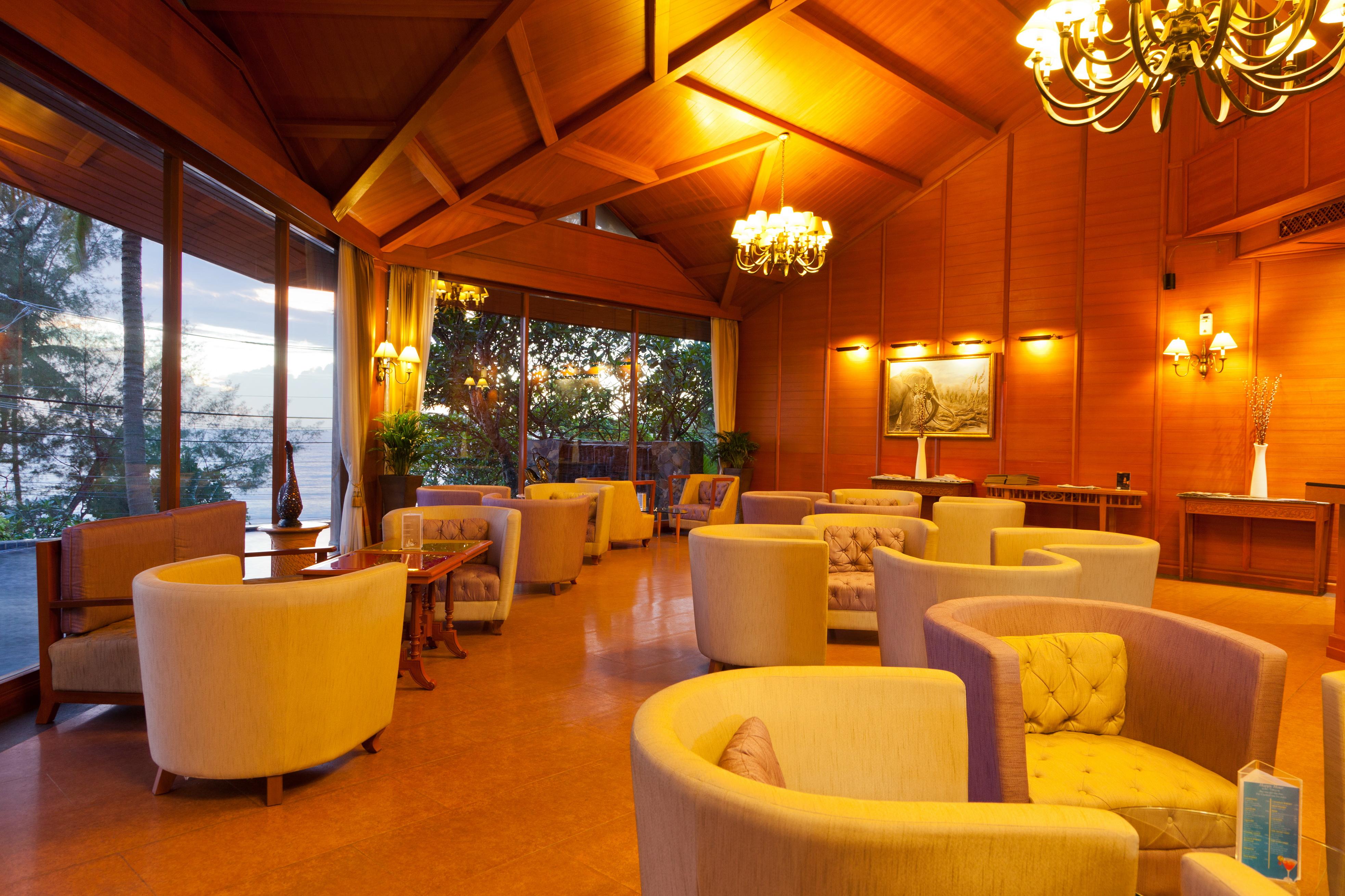 Diamond Cliff Resort & Spa, Patong Beach Exterior foto The interior of the lounge
